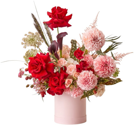 Композиция с георгинами, розами и каллами «Тайное признание»
